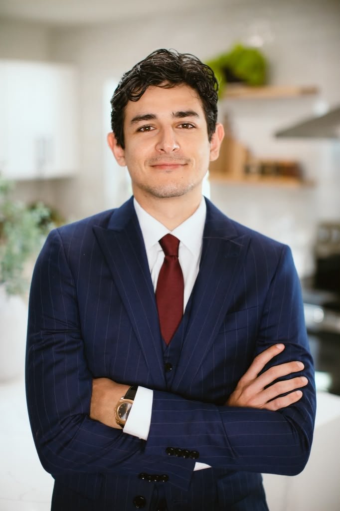 Alejandro Manzanares, Mortgage Broker at Manzimo